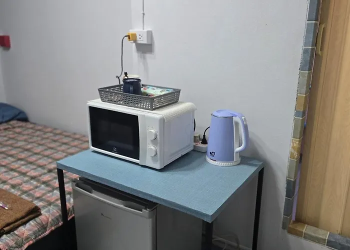104 Peaceful And Cosy With Cool Fan Near Bts With Free Wifi Banguecoque